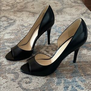 Nine West Elegant Black Leather Peep-Toe Heels